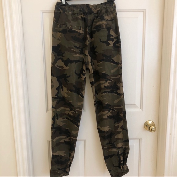 Meshki Camo Joggers - Picture 5 of 5